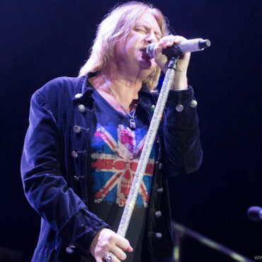 Def-Leppard-2012-007