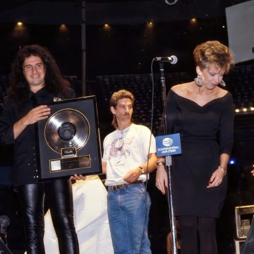 Dayna Steele & Gene Simmons, Jun 17, 1989, The Summit