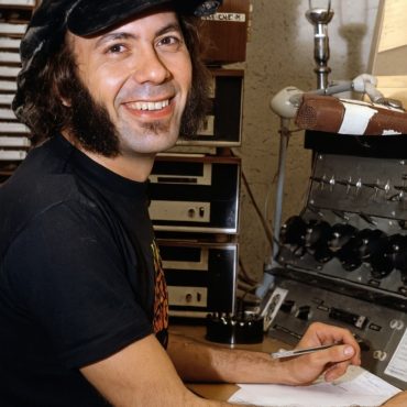 crash-in-your-dash-c-03