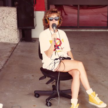 dayna-steele-on-location